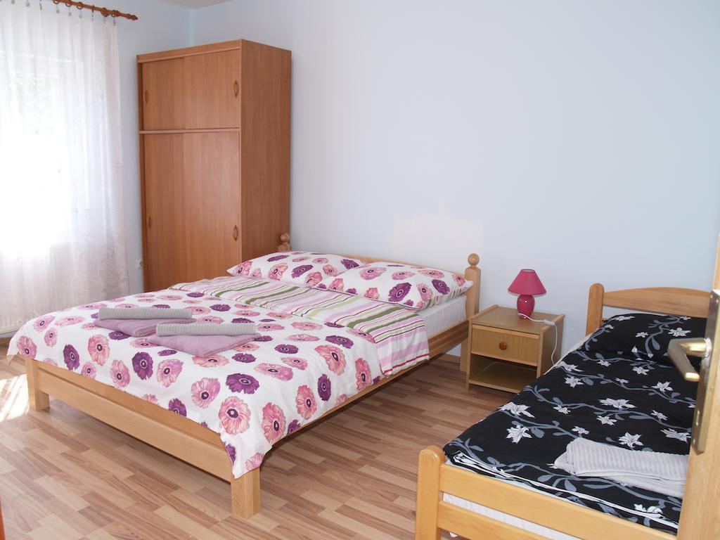 Rooms Zigic Korenica Exterior foto